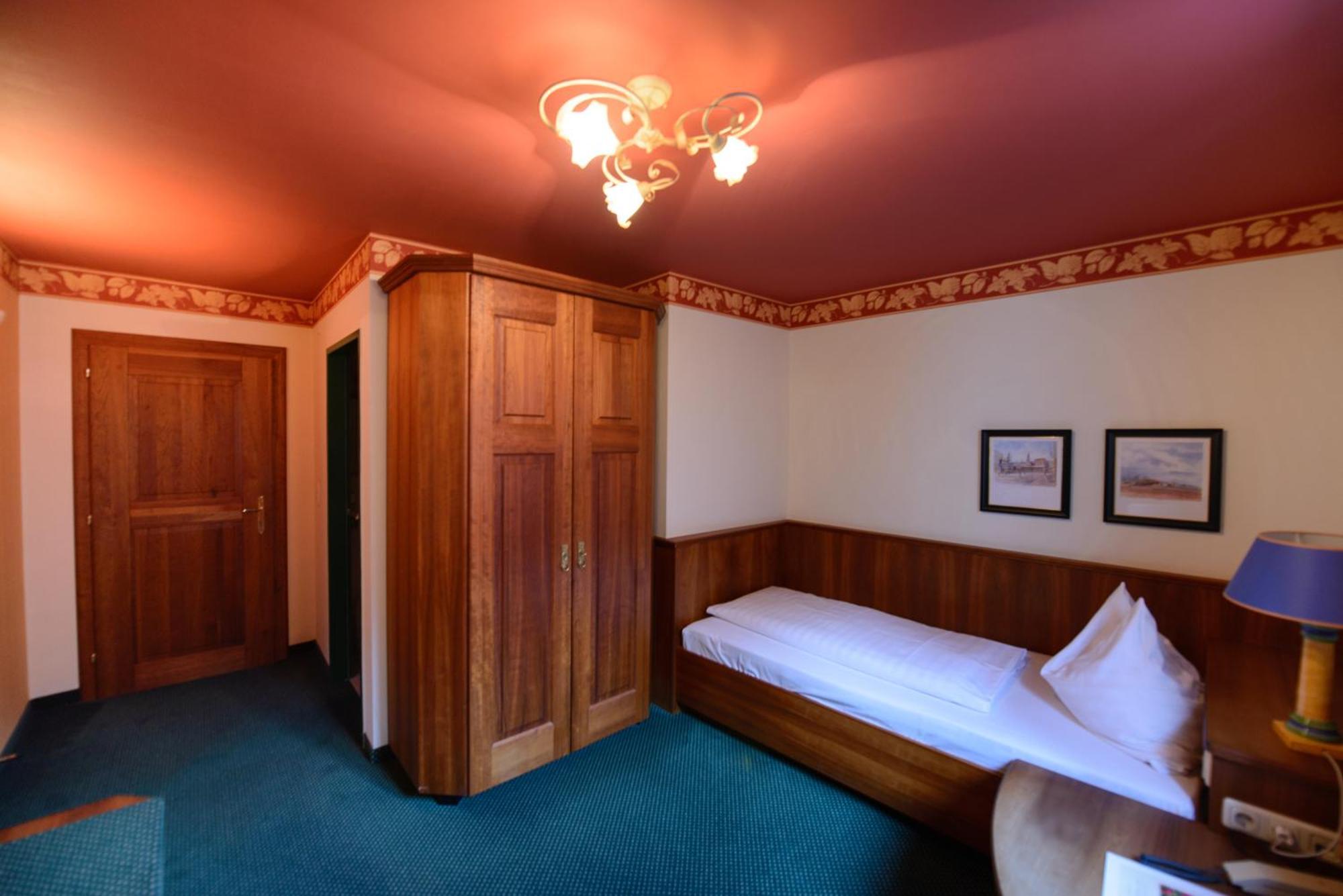 Gasthof Hotel Zweimueller Grieskirchen Dış mekan fotoğraf